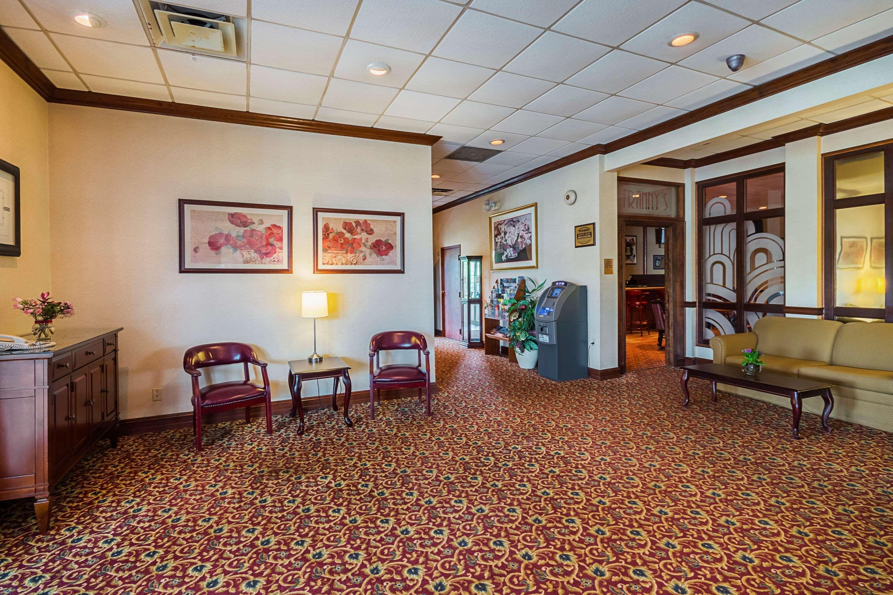 Clarion Inn Fairmont Eksteriør billede